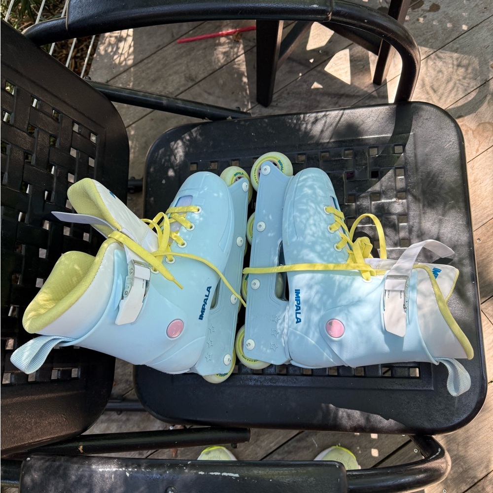 IMPALA Women’s Roller Skates with Yellow Accents